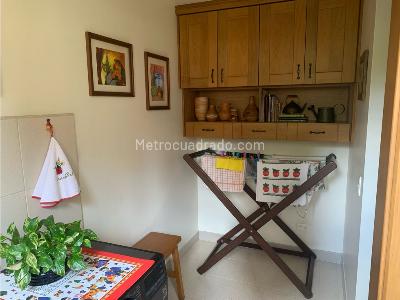 Apartamento de 3 alcobas en venta en El Poblado, Medellín, 128 m² · foto 5 de 20