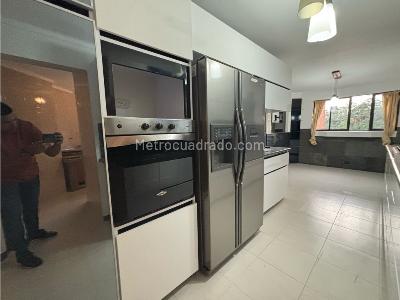 Apartamento de 5 alcobas en venta en El Poblado, Medellín, 440 m² · foto 11 de 20