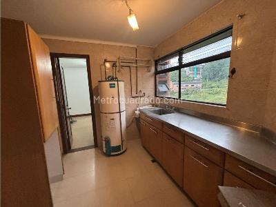 Apartamento de 5 alcobas en venta en El Poblado, Medellín, 440 m² · foto 12 de 20