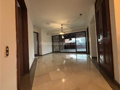 Apartamento de 5 alcobas en venta en El Poblado, Medellín, 440 m² · foto 17 de 20