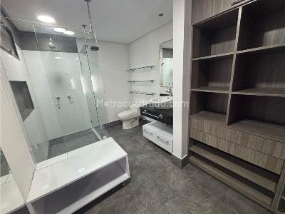 Apartamento de 5 alcobas en venta en El Poblado, Medellín, 440 m² · foto 20 de 20