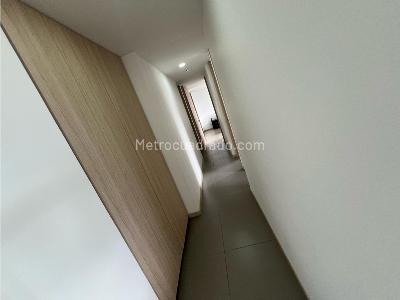 Apartamento en venta en Loma De Las Brujas, Envigado · foto 5 de 10
