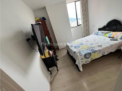 Apartamento en venta en Loma De Las Brujas, Envigado · foto 9 de 10
