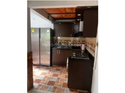 Casa de 4 alcobas en venta en Cabañas, Bello, 190 m² · foto 2 de 12