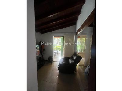 Casa de 4 alcobas en venta en Cabañas, Bello, 190 m² · foto 5 de 12