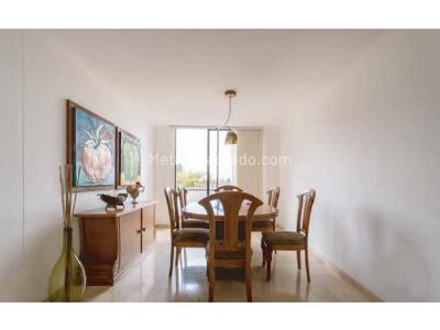 Apartamento de 4 alcobas en venta en Los Naranjos, Medellín, 175 m² · foto 5 de 13