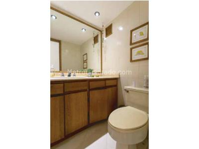 Apartamento de 4 alcobas en venta en Los Naranjos, Medellín, 175 m² · foto 12 de 13