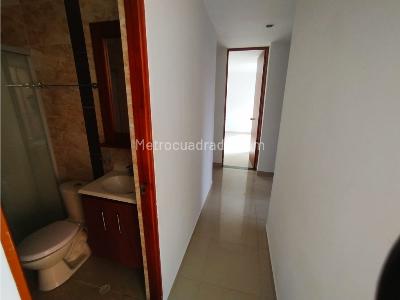 Apartamento en venta en Portal De Ditaires, Itagüí · foto 6 de 15