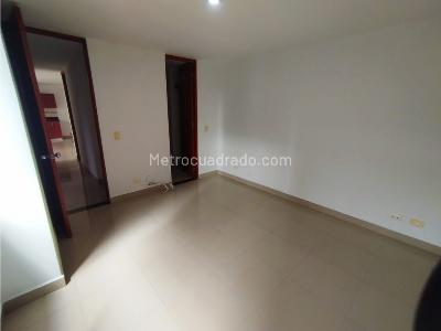 Apartamento en venta en Portal De Ditaires, Itagüí · foto 7 de 15