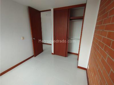 Apartamento en venta en Portal De Ditaires, Itagüí · foto 8 de 13