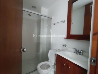 Apartamento en venta en Portal De Ditaires, Itagüí · foto 9 de 13