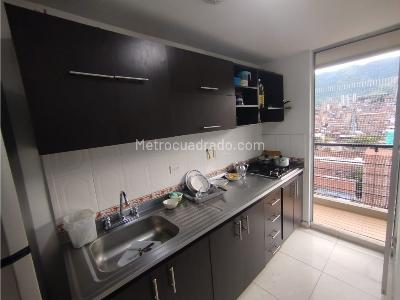 Apartamento de 3 alcobas en venta en Niquia, Bello, 70 m² · foto 2 de 16