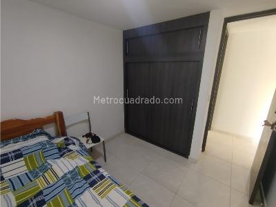 Apartamento de 3 alcobas en venta en Niquia, Bello, 70 m² · foto 13 de 16