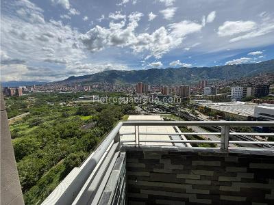 Apartamento de 3 alcobas en venta en Niquia, Bello, 72 m² · foto 3 de 15