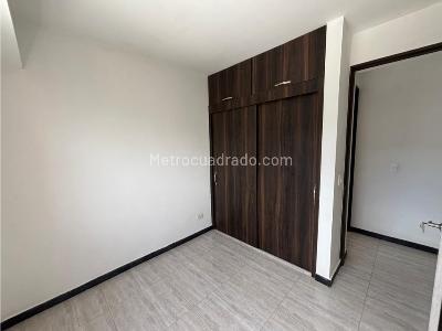 Apartamento de 3 alcobas en venta en Niquia, Bello, 72 m² · foto 12 de 15