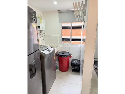 Apartamento de 2 alcobas en venta en Amazonia, Bello, 50 m² · foto 2 de 20