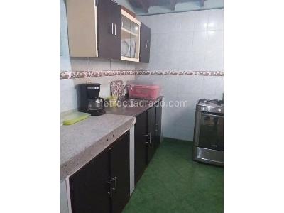 Casa de 5 alcobas en venta en Madera, Bello, 100 m² · foto 2 de 8