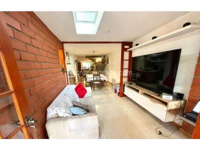 Casa de 3 alcobas en venta en El Dorado, Envigado, 311 m² · foto 19 de 20