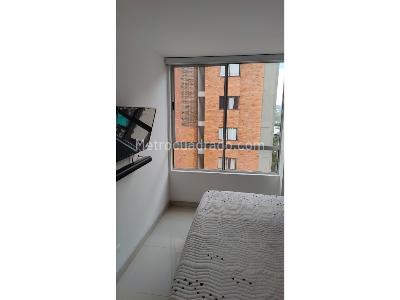 Apartamento de 3 alcobas en venta en Santa Catalina, Itagüí, 69 m² · foto 10 de 20