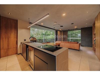 Apartamento en venta en El Poblado, Medellín · foto 3 de 20