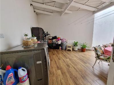Casa de 4 alcobas en venta en Loma Del Escobero, Envigado, 140 m² · foto 16 de 17