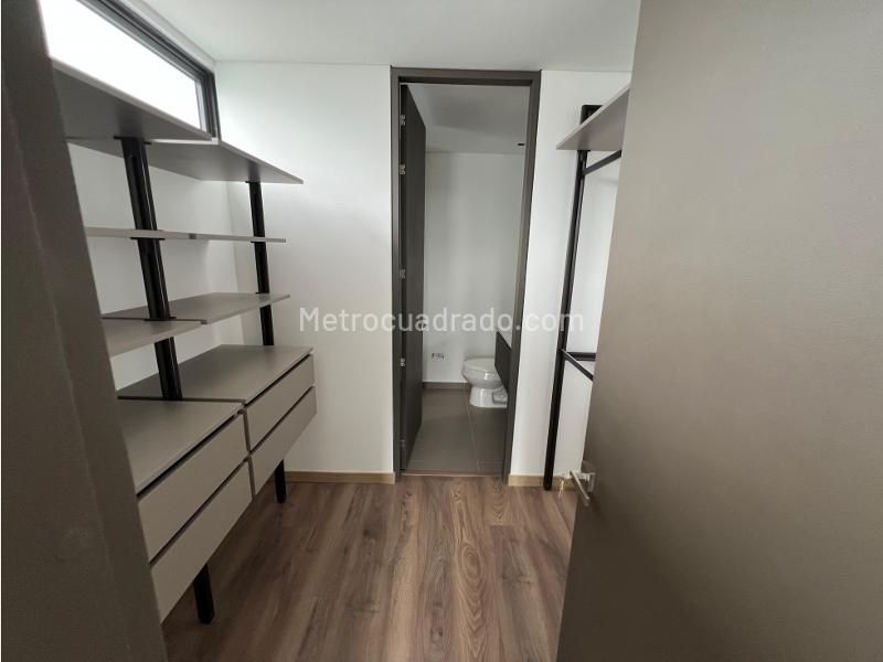 Piso – Envigado, Valle de Aburrá - Más
