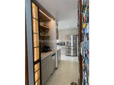 Apartamento de 4 alcobas en venta en Las Palmas, Medellín · foto 4 de 15