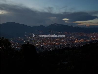 Apartamento de 4 alcobas en venta en Las Palmas, Medellín · foto 13 de 15