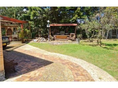 Casa de 4 alcobas en venta en Las Palmas, Medellín · foto 2 de 16
