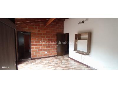 Apartamento de 3 alcobas en venta en Machado, Bello, 130 m² · foto 2 de 12