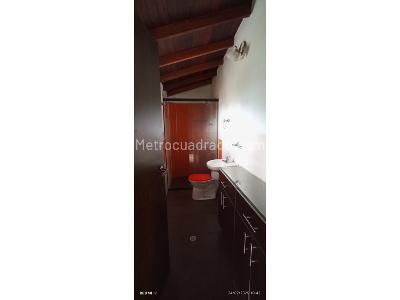 Apartamento de 3 alcobas en venta en Machado, Bello, 130 m² · foto 7 de 12