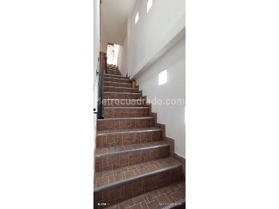 Apartamento de 3 alcobas en venta en Machado, Bello, 130 m² · foto 9 de 12