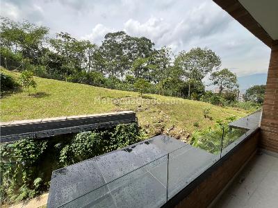 Apartamento de 2 alcobas en venta en Las Palmas, Medellín, 105 m² · foto 6 de 20