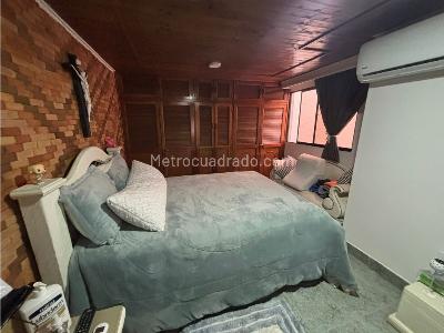 Casa de 4 alcobas en venta en Cabañitas, Bello, 128 m² · foto 5 de 13