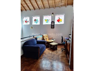 Casa de 3 alcobas en venta en El Poblado, Medellín, 255 m² · foto 11 de 20