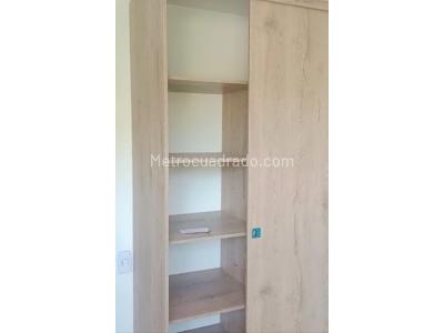 Apartamento de 2 alcobas en venta en Amazonia, Bello, 54 m² · foto 7 de 8