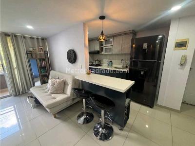 Apartamento de 3 alcobas en venta en Madera, Bello, 65 m² · foto 2 de 12