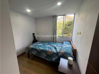 Apartamento de 3 alcobas en venta en Madera, Bello, 65 m² · foto 9 de 12