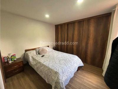 Apartamento de 3 alcobas en venta en Madera, Bello, 65 m² · foto 11 de 12