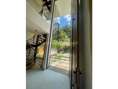 Casa de 4 alcobas en venta en El Poblado, Medellín, 441 m² · foto 7 de 20