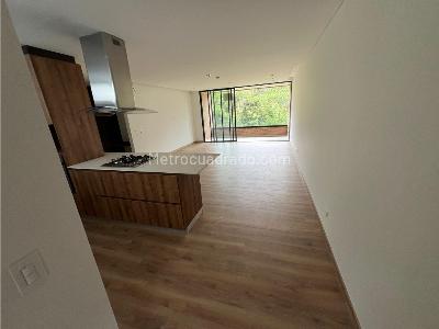 Apartamento de 2 alcobas en venta en Las Palmas, Medellín, 105 m² · foto 2 de 14