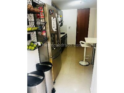 Apartamento de 4 alcobas en venta en El Poblado, Medellín, 124 m² · foto 2 de 20