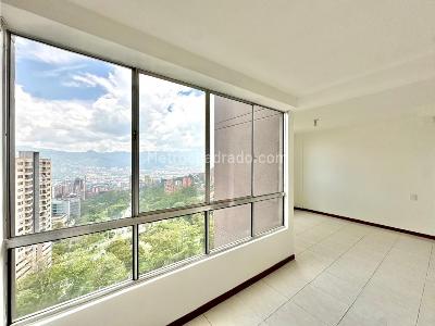 Apartamento de 4 alcobas en venta en El Poblado, Medellín, 117 m² · foto 4 de 19