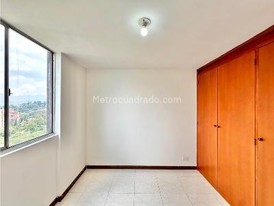 Apartamento de 4 alcobas en venta en El Poblado, Medellín, 117 m² · foto 8 de 19