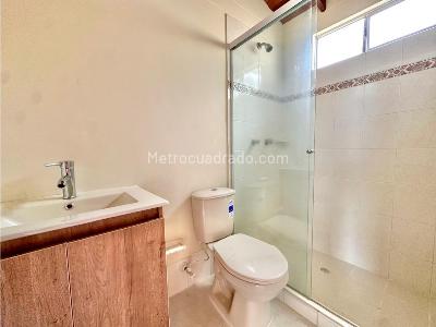 Apartamento de 4 alcobas en venta en El Poblado, Medellín, 117 m² · foto 10 de 19