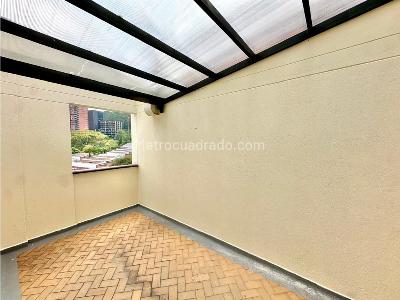Apartamento de 4 alcobas en venta en El Poblado, Medellín, 117 m² · foto 16 de 19