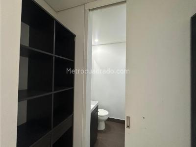 Casa de 3 alcobas en venta en Loma Del Chocho, Envigado, 290 m² · foto 10 de 13