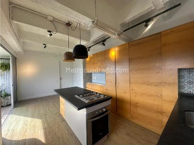 Apartamento de 2 alcobas en venta en Las Palmas, Medellín, 74 m² · foto 2 de 12