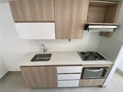 Apartamento de 3 alcobas en venta en Amazonia, Bello, 76 m² · foto 4 de 20