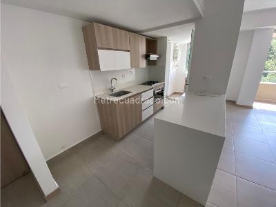 Apartamento de 3 alcobas en venta en Amazonia, Bello, 76 m² · foto 5 de 20